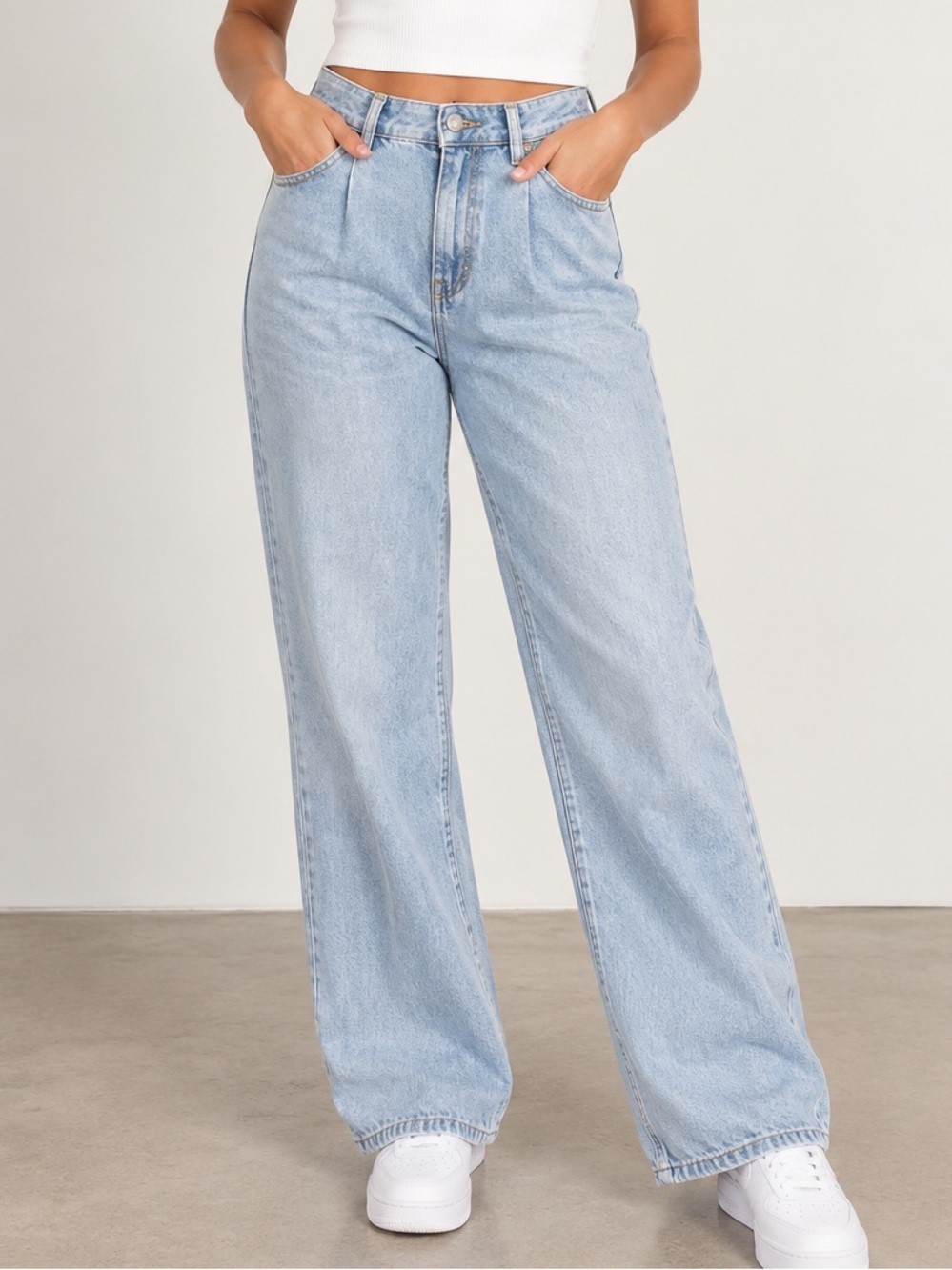 Mango Light Wash Wide Leg Jeans High Rise Relaxed Denim. Size 8